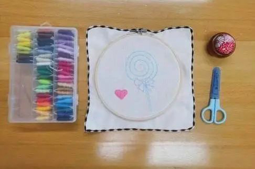 单股线怎么缝南京赫贤幼儿园蒙氏工作大揭秘：走进了不起的日常工作区_https://www.jmylbn.com_新闻资讯_第4张