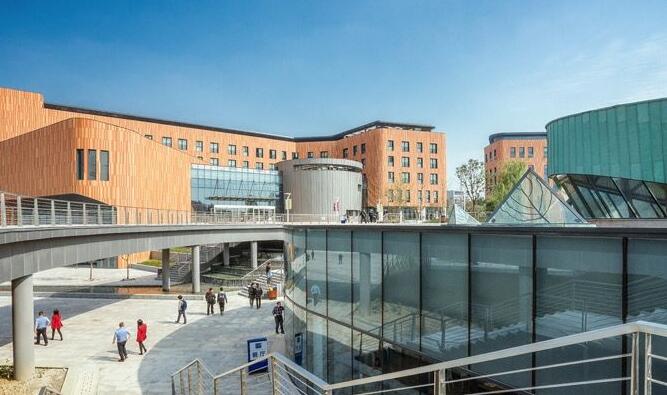 利物浦gdp_利物浦获国内赛事首胜 上下一心誓在联赛开张(3)