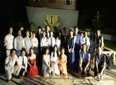 2017届上海枫叶国际高中毕业舞会策划组的杰