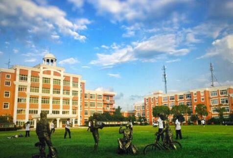 领科教育上海校区地址在哪?