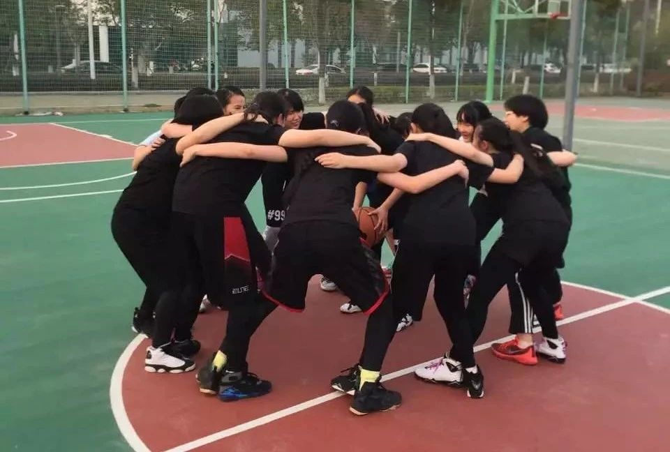 领科教育上海校区篮球队Broncos介绍